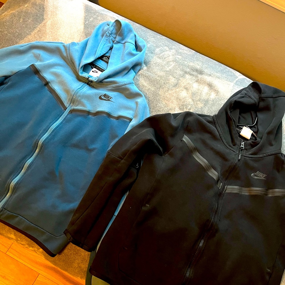 Kids XL Nike techs (can sell separately just ask)